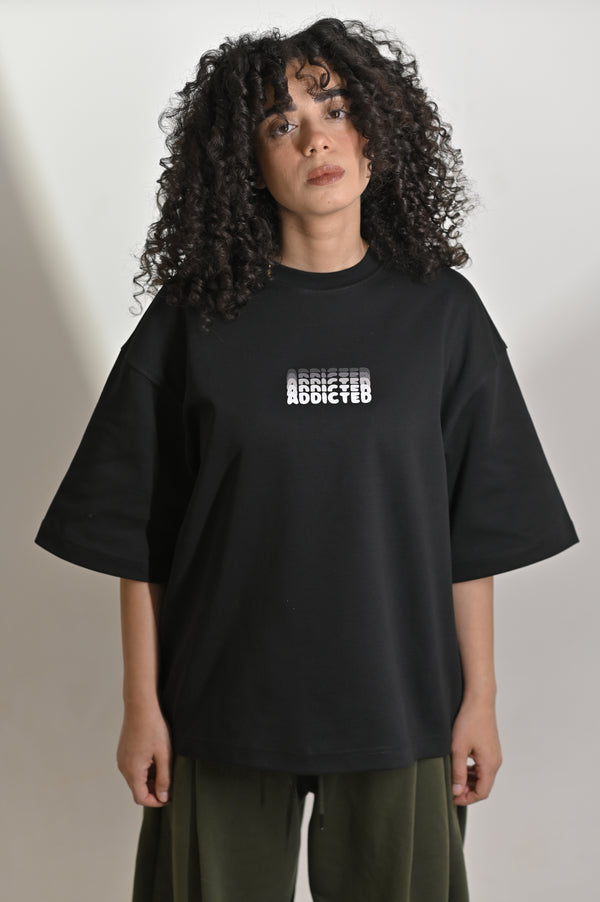 Boxy fit Black Tee - Addicted Graphic
