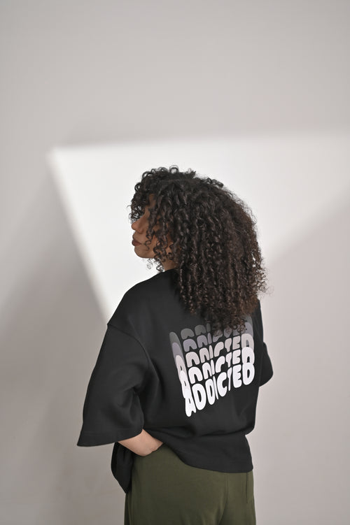 Boxy fit Black Tee - Addicted Graphic