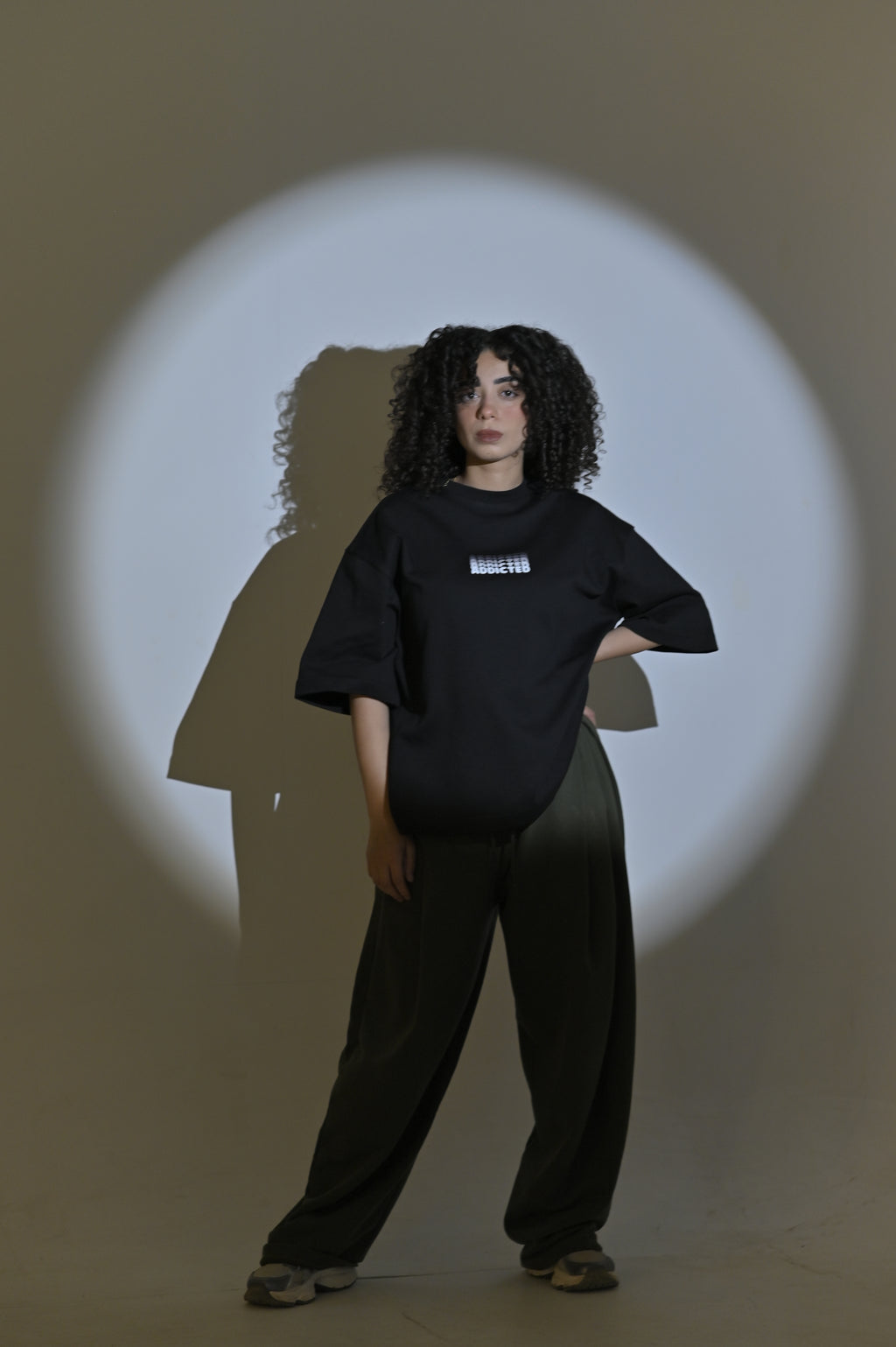 Boxy fit Black Tee - Addicted Graphic