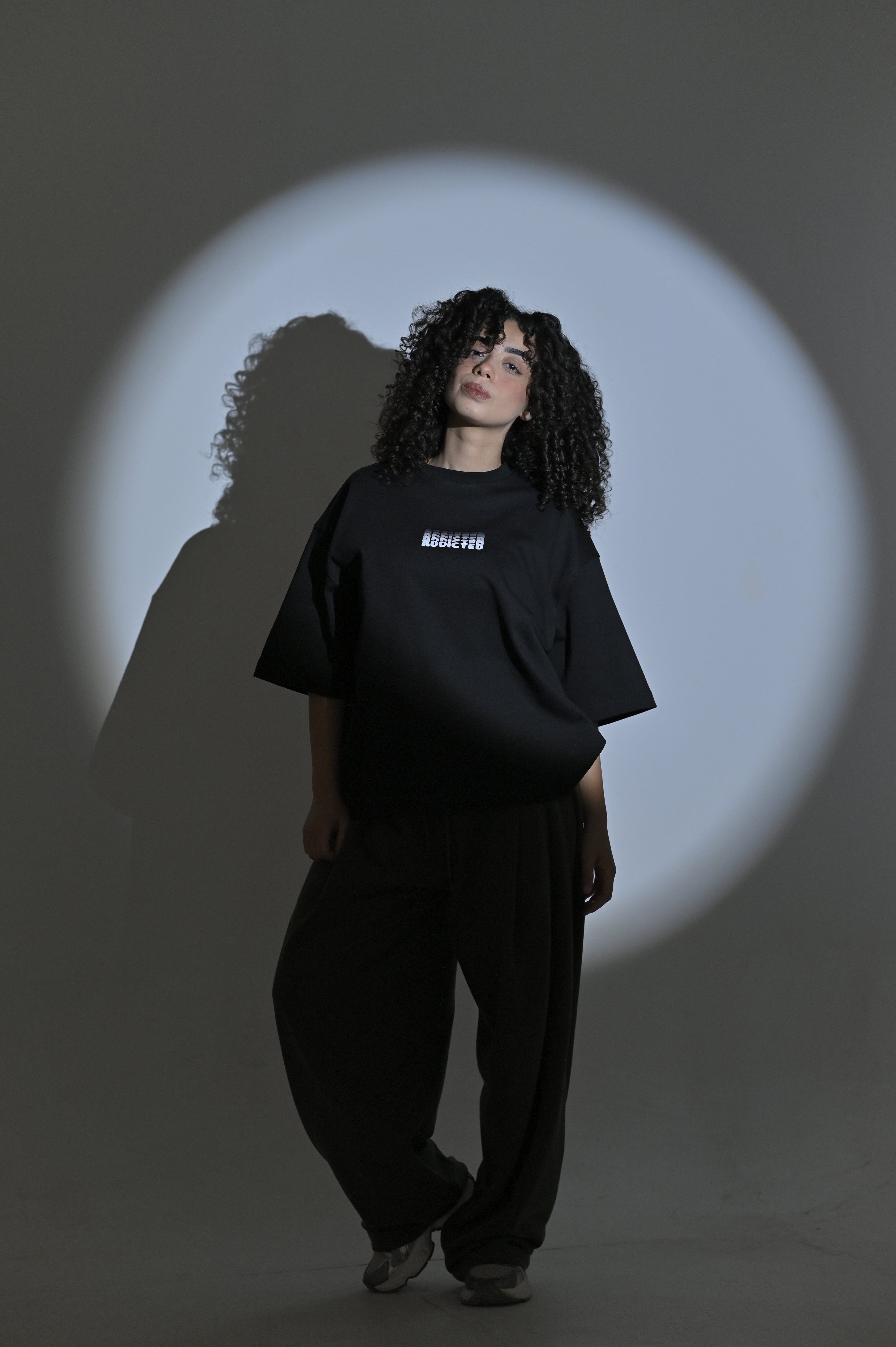 Boxy fit Black Tee - Addicted Graphic
