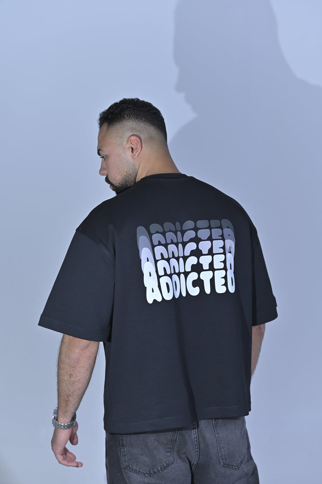 Boxy fit Black Tee - Addicted Graphic